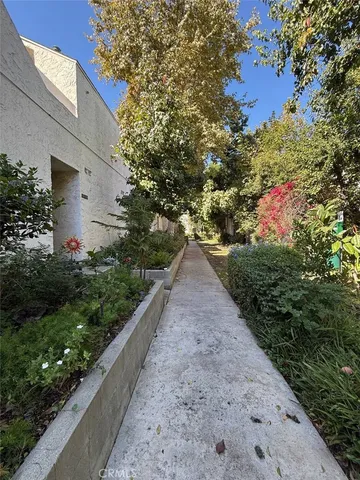 a view of a entryway of the house