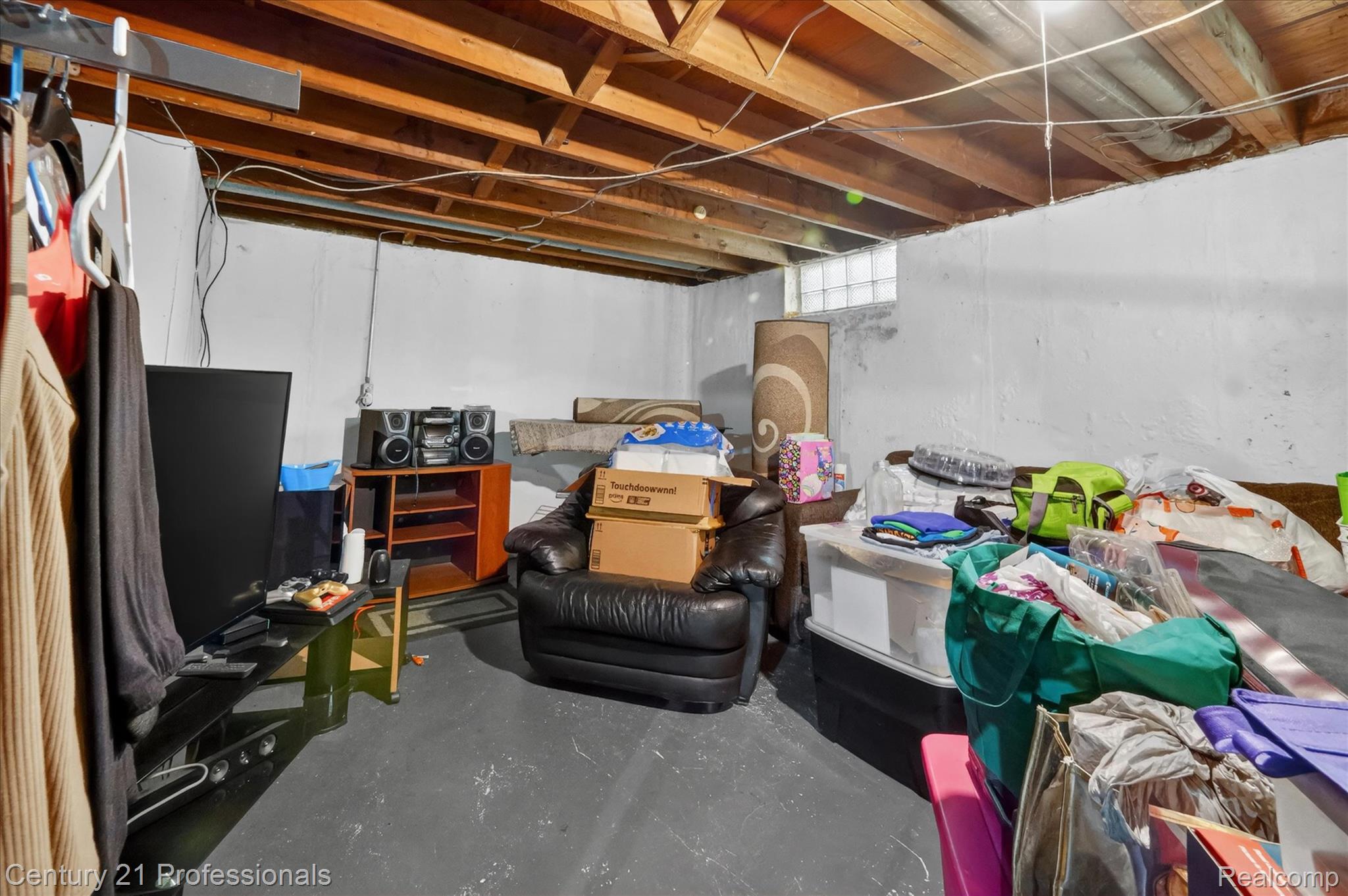 28688 Emerson Street Inkster, MI 48141 - Photo 36 of 44 36-28688-Emerson-St-Inkster-Windowstill.jpg