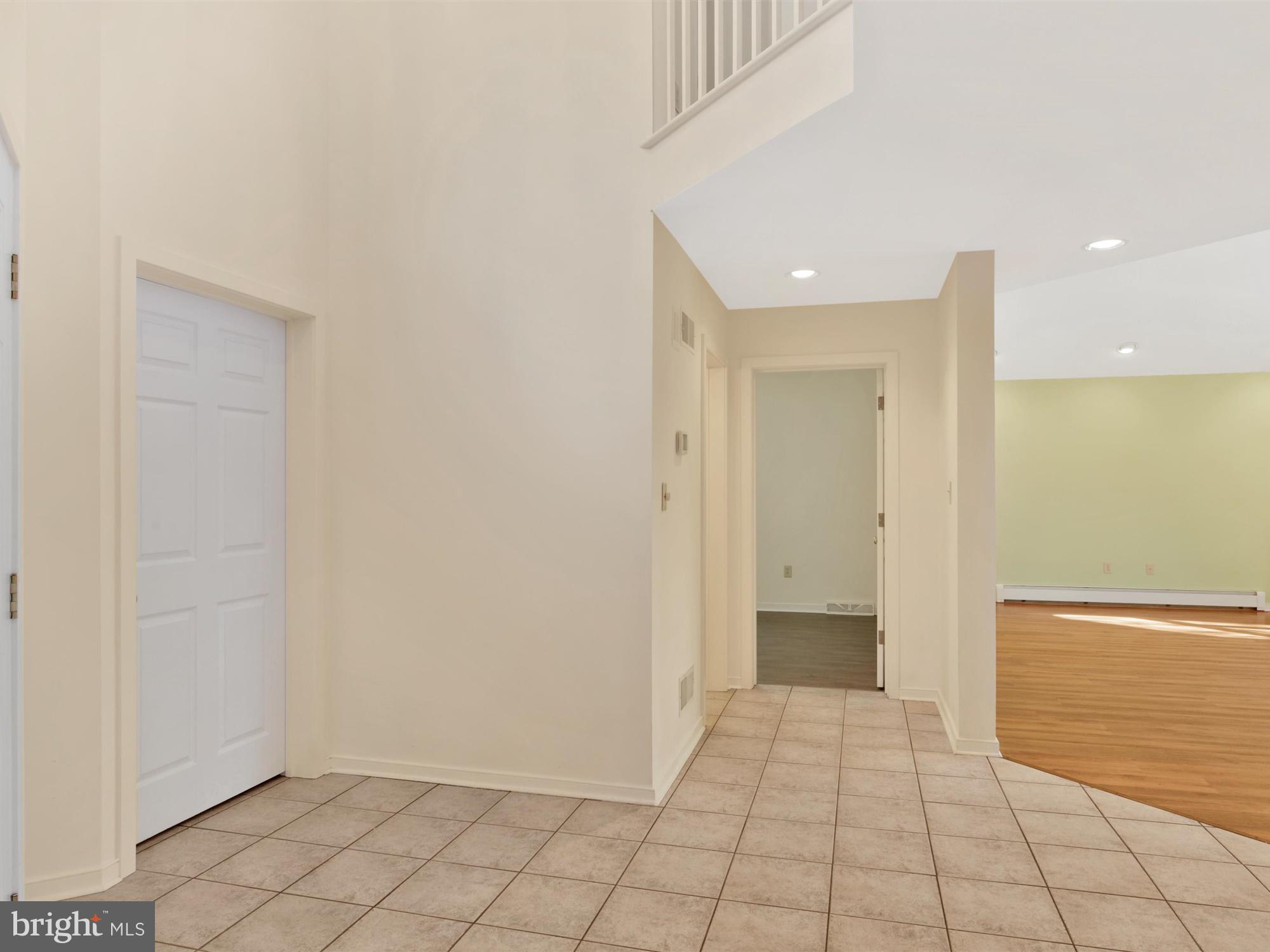 2157 Kulp Road Manheim, PA 17545 - Photo 8 of 52 Foyer