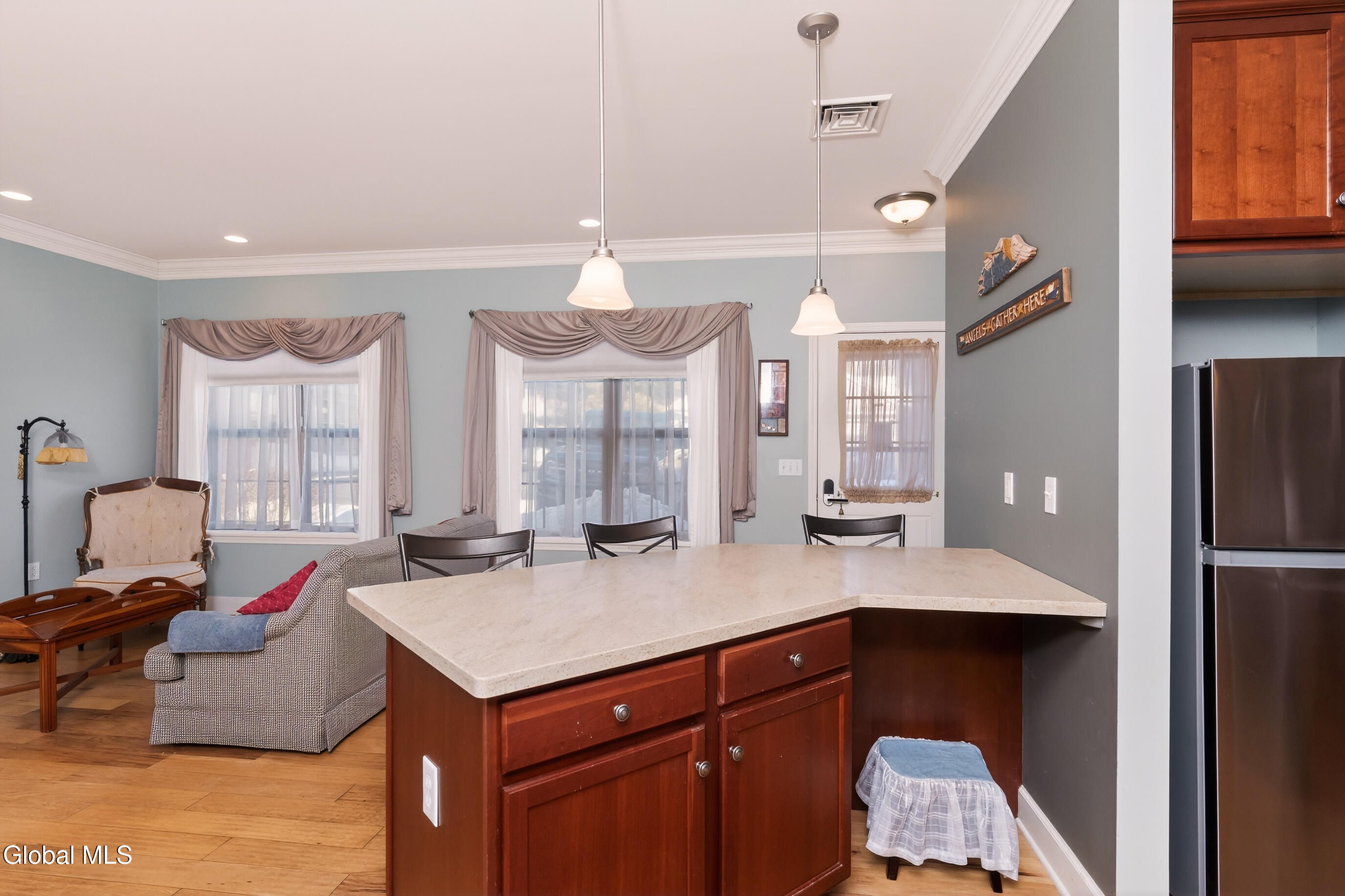 73 Saratoga Road, Unit 7 Schenectady, NY 12302 - Photo 12 of 47 017-73-Saratoga-Road-Unit-7-Glenville-NY