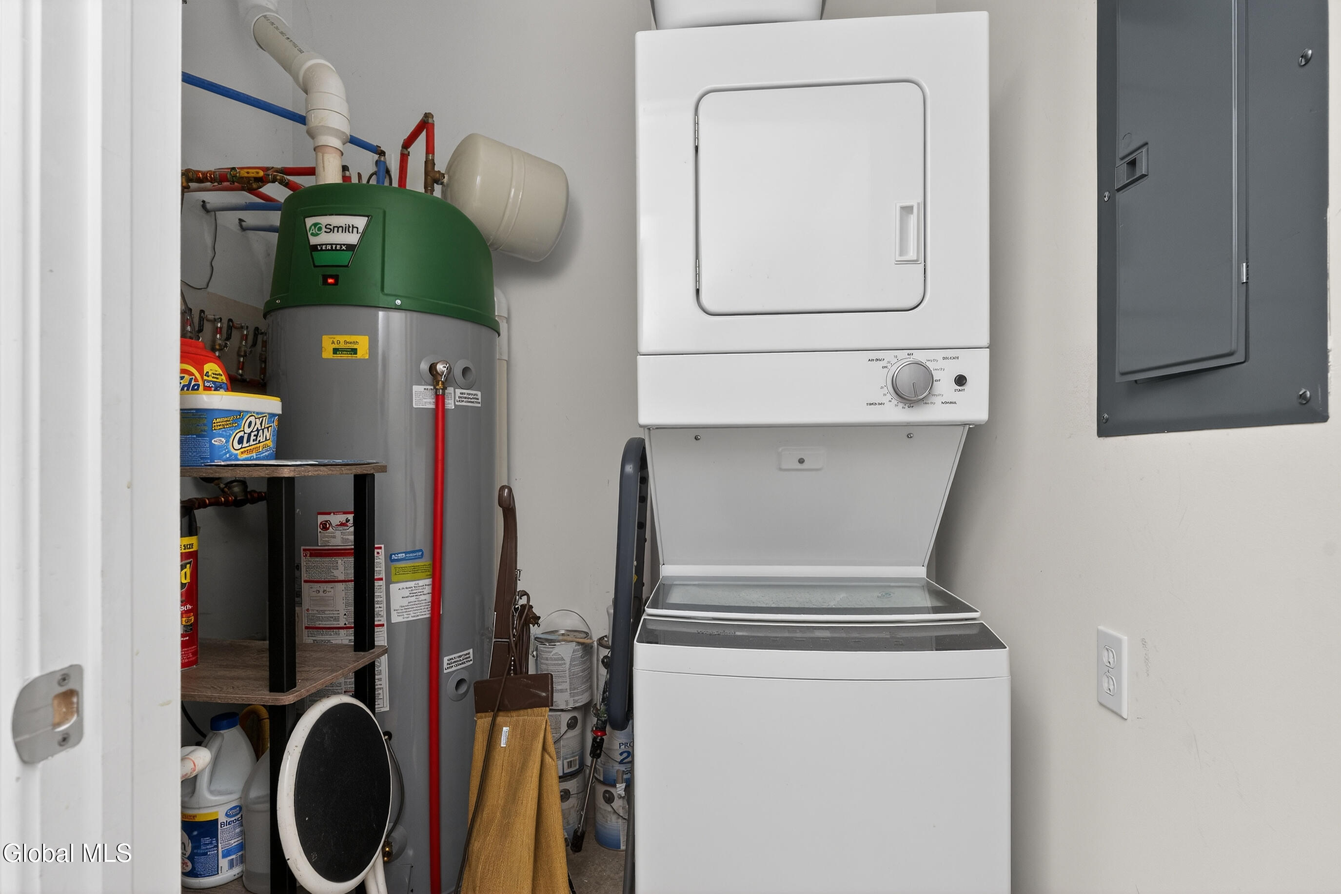 73 Saratoga Road, Unit 7 Schenectady, NY 12302 - Photo 40 of 47 074-73-Saratoga-Road-Unit-7-Glenville-NY