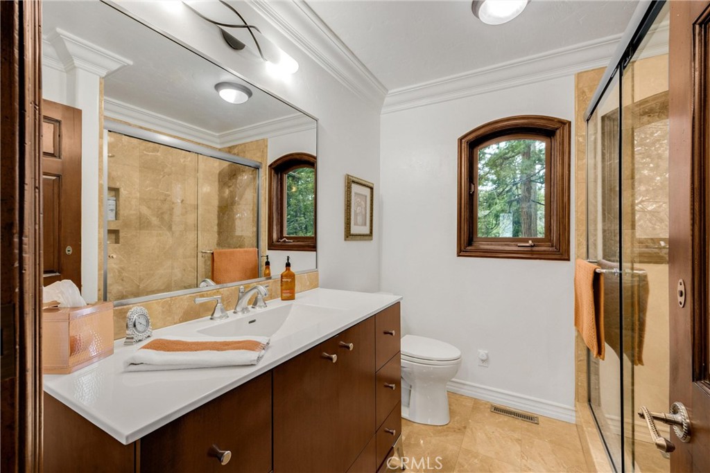 29162 Bald Eagle Ridge Road Lake Arrowhead, CA 92352 - Photo 14 of 69