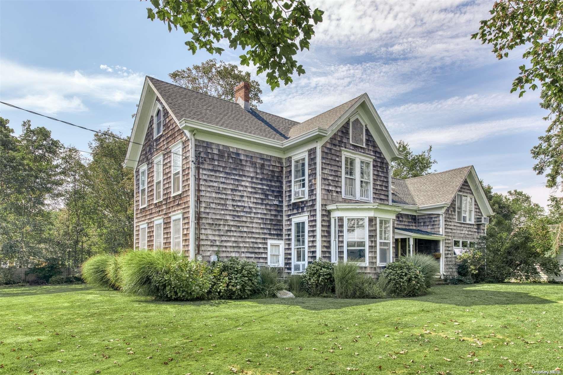 40755 Main Road Orient, NY 11957 - Photo 1 of 1 Farmhouse
