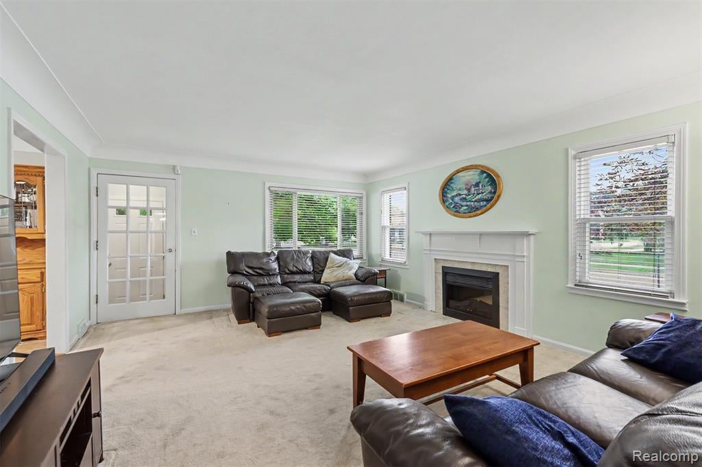 7136 Rosedale Boulevard Allen Park, MI 48101 - Photo 8 of 51 Gallery Image 8
