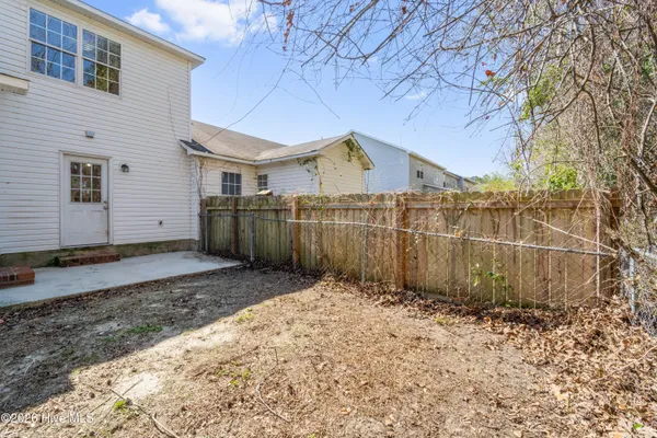 $1,195 | 977 West Pueblo Drive, Jacksonville, NC 28546