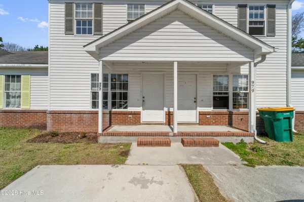 $1,195 | 977 West Pueblo Drive, Jacksonville, NC 28546