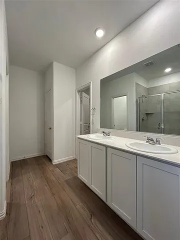 $2,295 | 208 Post Oak Street, Azle, TX 76020