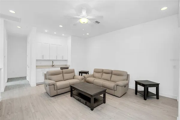$6,950 | 8436 Via Vittoria Way, Orlando, FL 32819