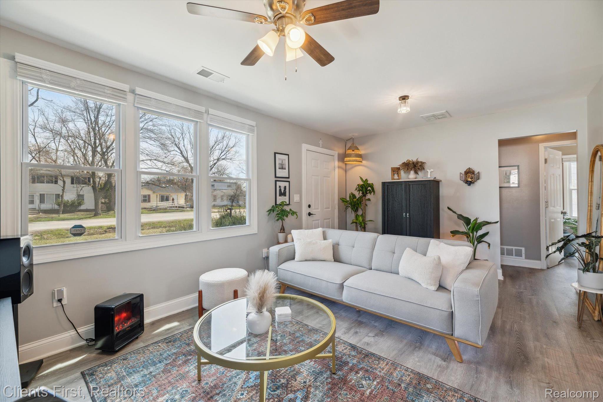 19395 Inkster Road Livonia, MI 48152 - Photo 7 of 30 Gallery Image 7