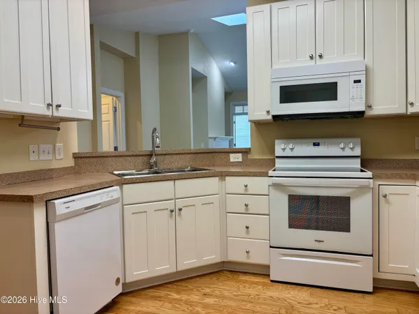 $1,900 | 205 Windchime Way, Leland, NC 28451