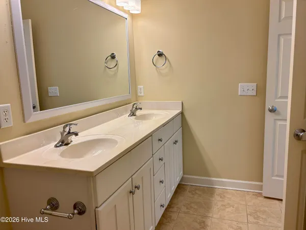 $1,900 | 205 Windchime Way, Leland, NC 28451