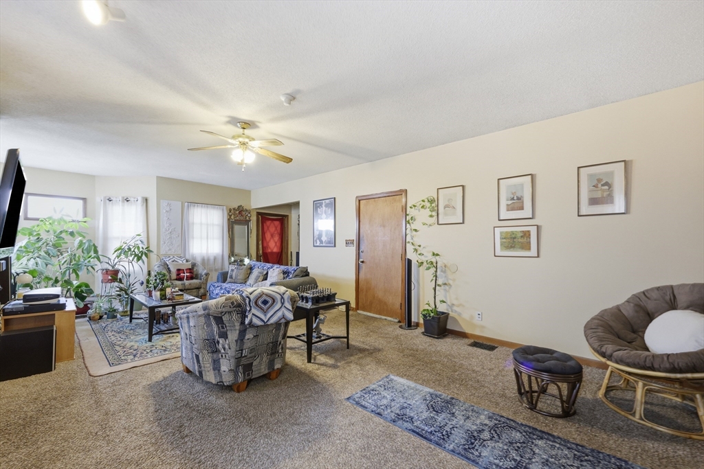 19-21 Rutledge Avenue Springfield, MA 01105 - Photo 22 of 34 Gallery Image 22