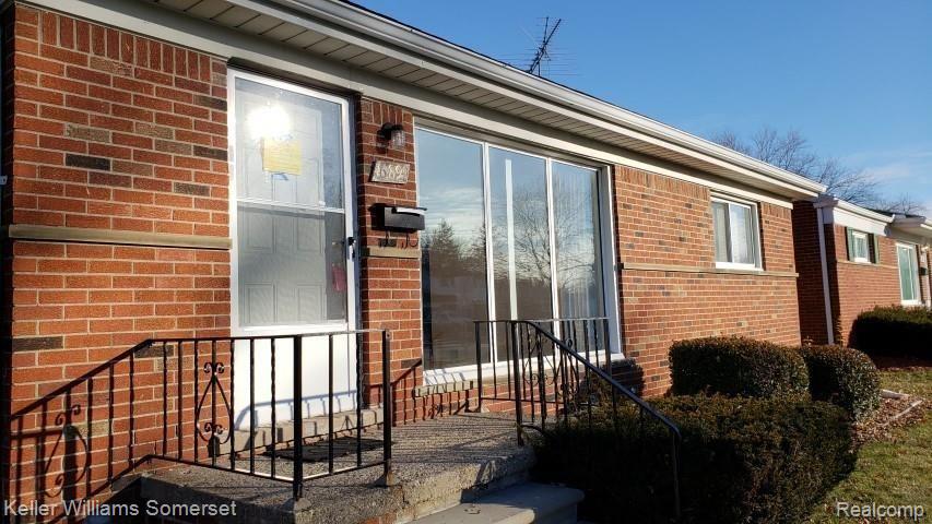 16899 Martin Road Roseville, MI 48066 - Photo 2 of 24