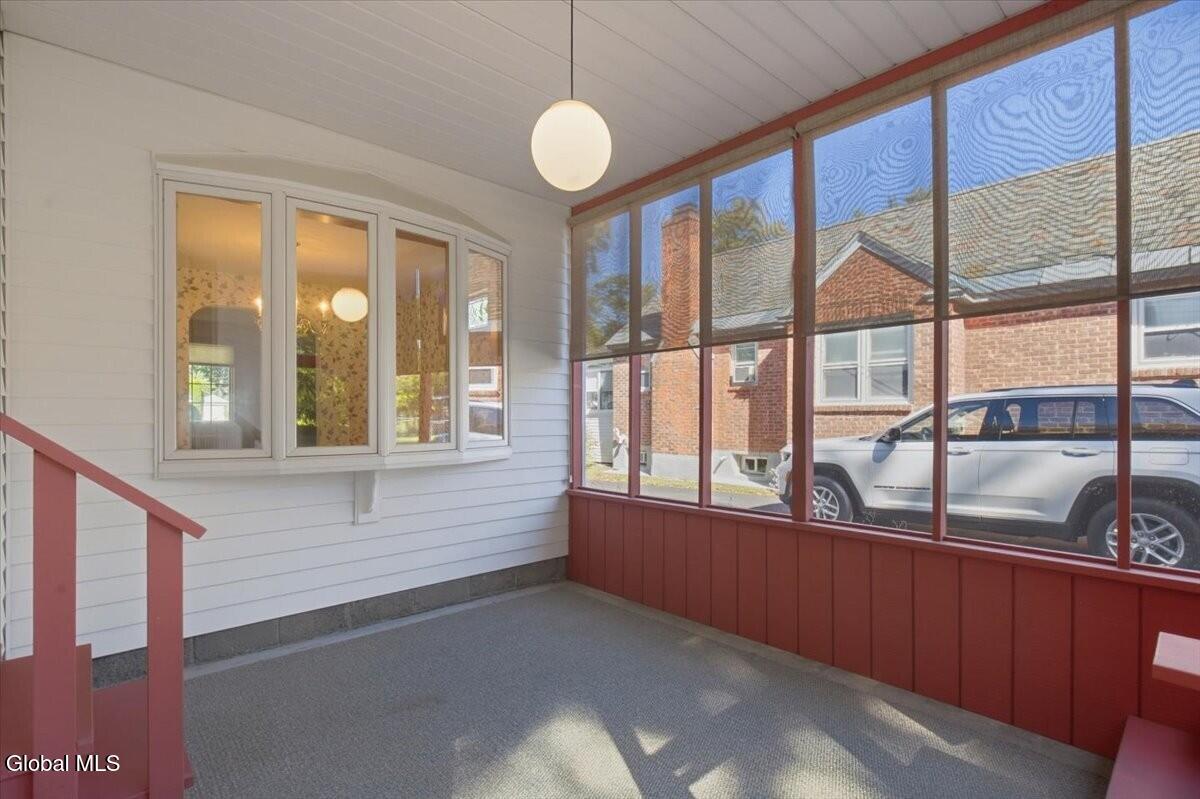 13 Cambridge Road Albany, NY 12203 - Photo 20 of 40 20