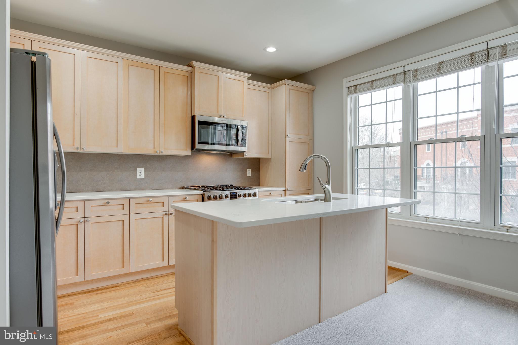 12110 Kinsley Place Reston, VA 20190 - Photo 15 of 51