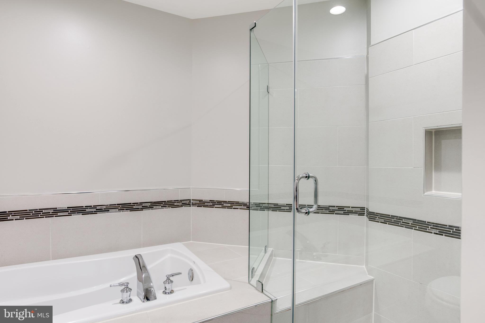 12110 Kinsley Place Reston, VA 20190 - Photo 31 of 51