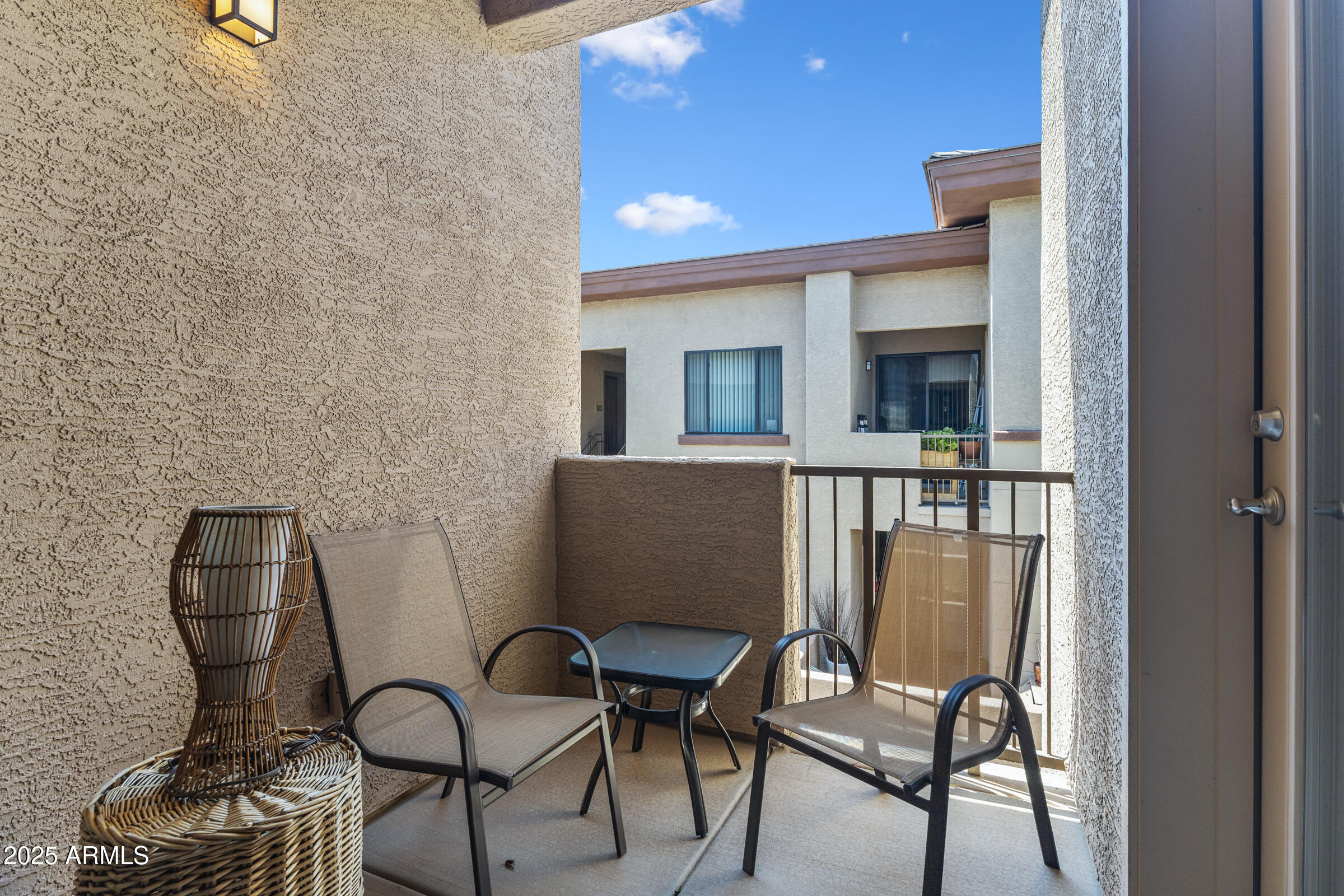 3330 South Gilbert Road, Unit 2013 Chandler, AZ 85286 - Photo 22 of 39 a view of a livingroom with furniture and a window