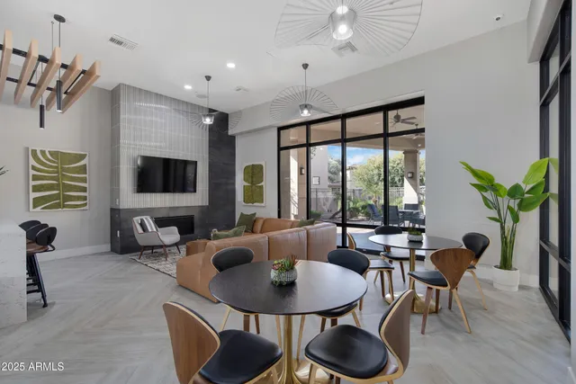 $300,000 | 3330 South Gilbert Road, Unit 2013, Chandler, AZ 85286