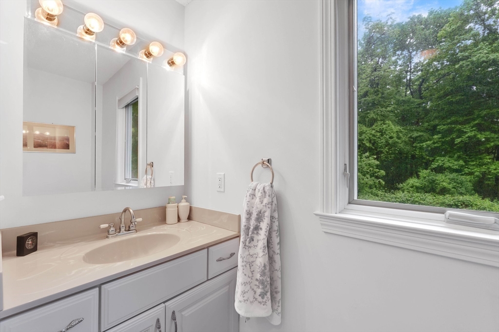 514 Mountain Road Wilbraham, MA 01095 - Photo 10 of 33 Gallery Image 10