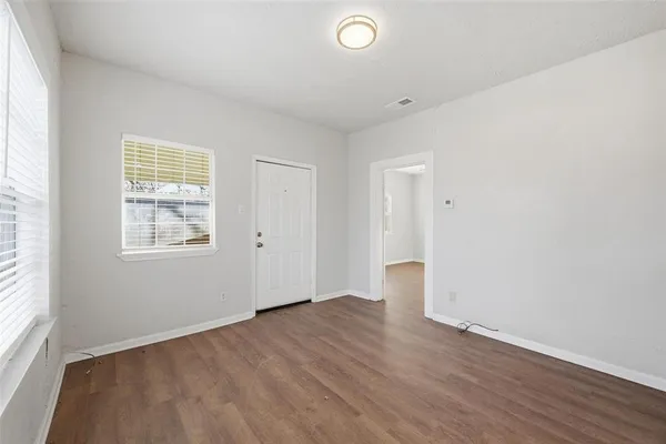 $1,450 | 1101 North Harrison Avenue, Sherman, TX 75090