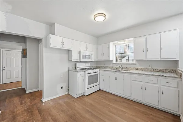 $1,450 | 1101 North Harrison Avenue, Sherman, TX 75090