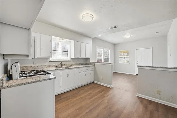 $1,450 | 1101 North Harrison Avenue, Sherman, TX 75090