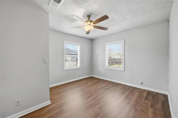 $1,450 | 1101 North Harrison Avenue, Sherman, TX 75090