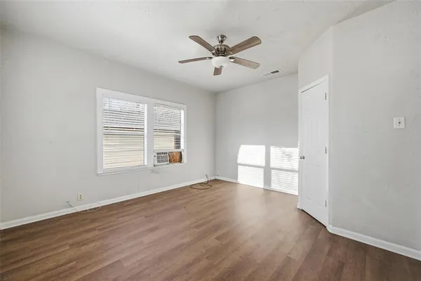 $1,450 | 1101 North Harrison Avenue, Sherman, TX 75090