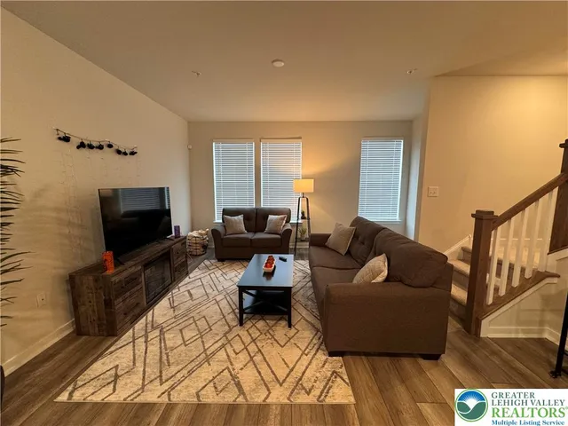 $2,600 | 7505 Clayton Avenue, Coopersburg, PA 18036