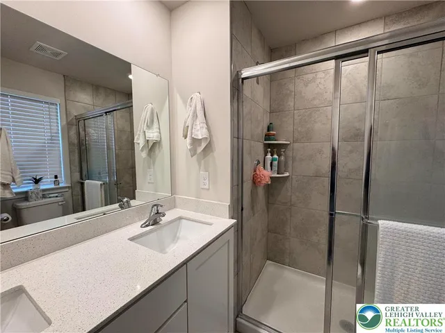 $2,600 | 7505 Clayton Avenue, Coopersburg, PA 18036