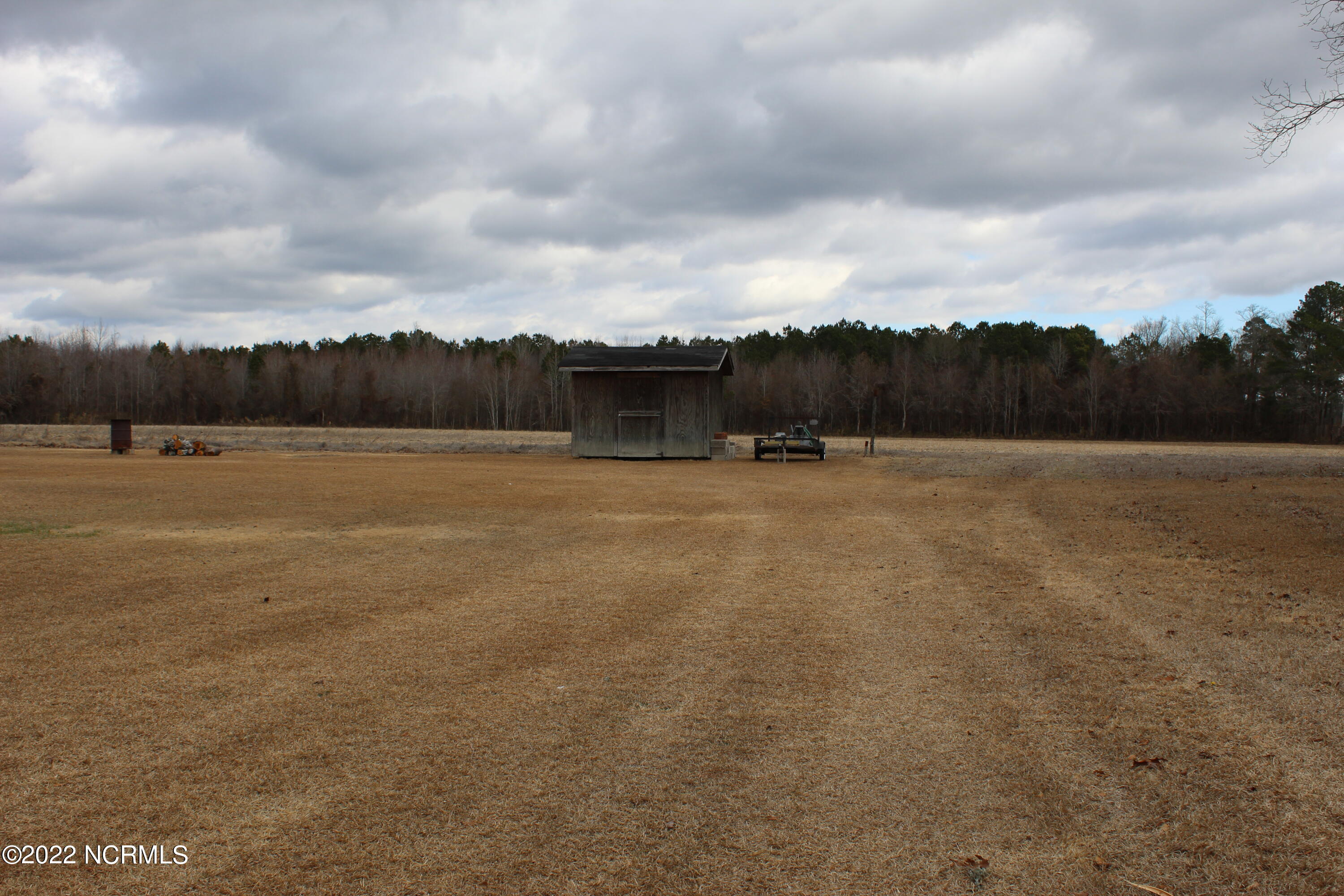 566 Water Road Washington, NC 27889 - Photo 7 of 27 IMG_6984