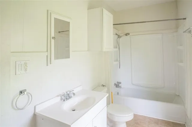 $1,180 | 1017 Collier Street, Denton, TX 76201