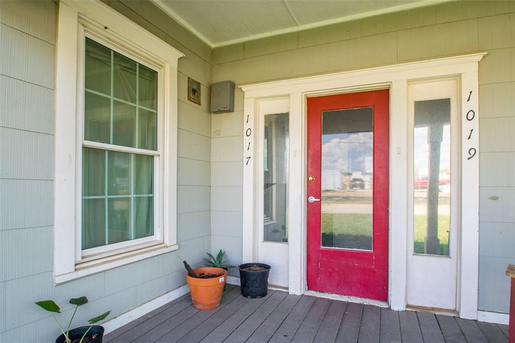 1017 Collier Street Denton, TX 76201 - Photo 2 of 13