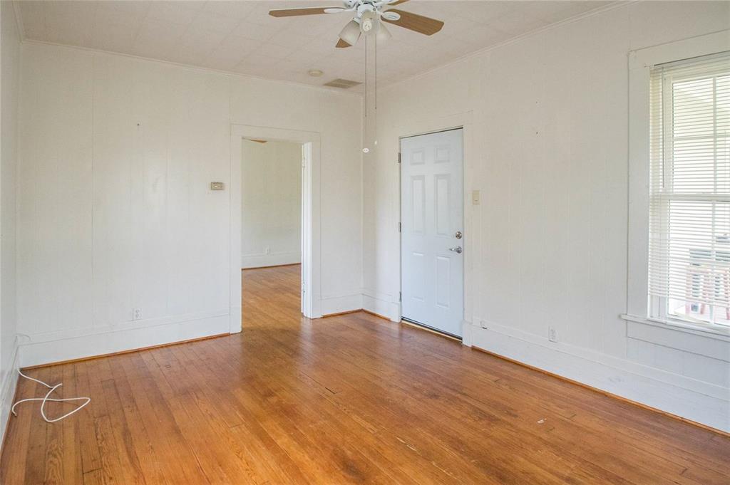 1017 Collier Street Denton, TX 76201 - Photo 3 of 13