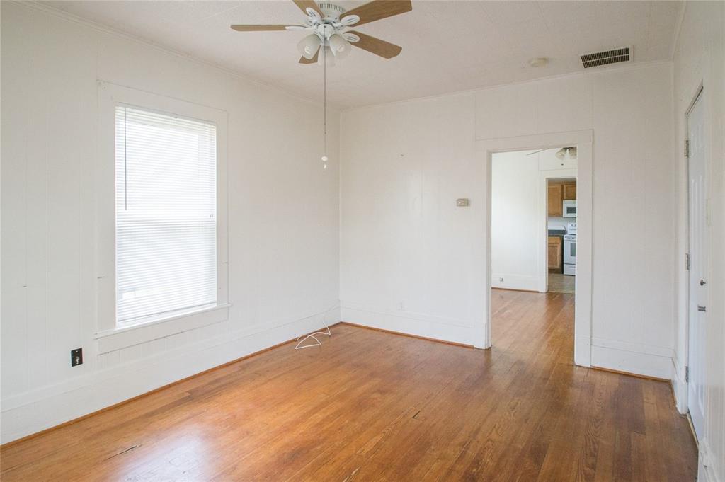1017 Collier Street Denton, TX 76201 - Photo 5 of 13