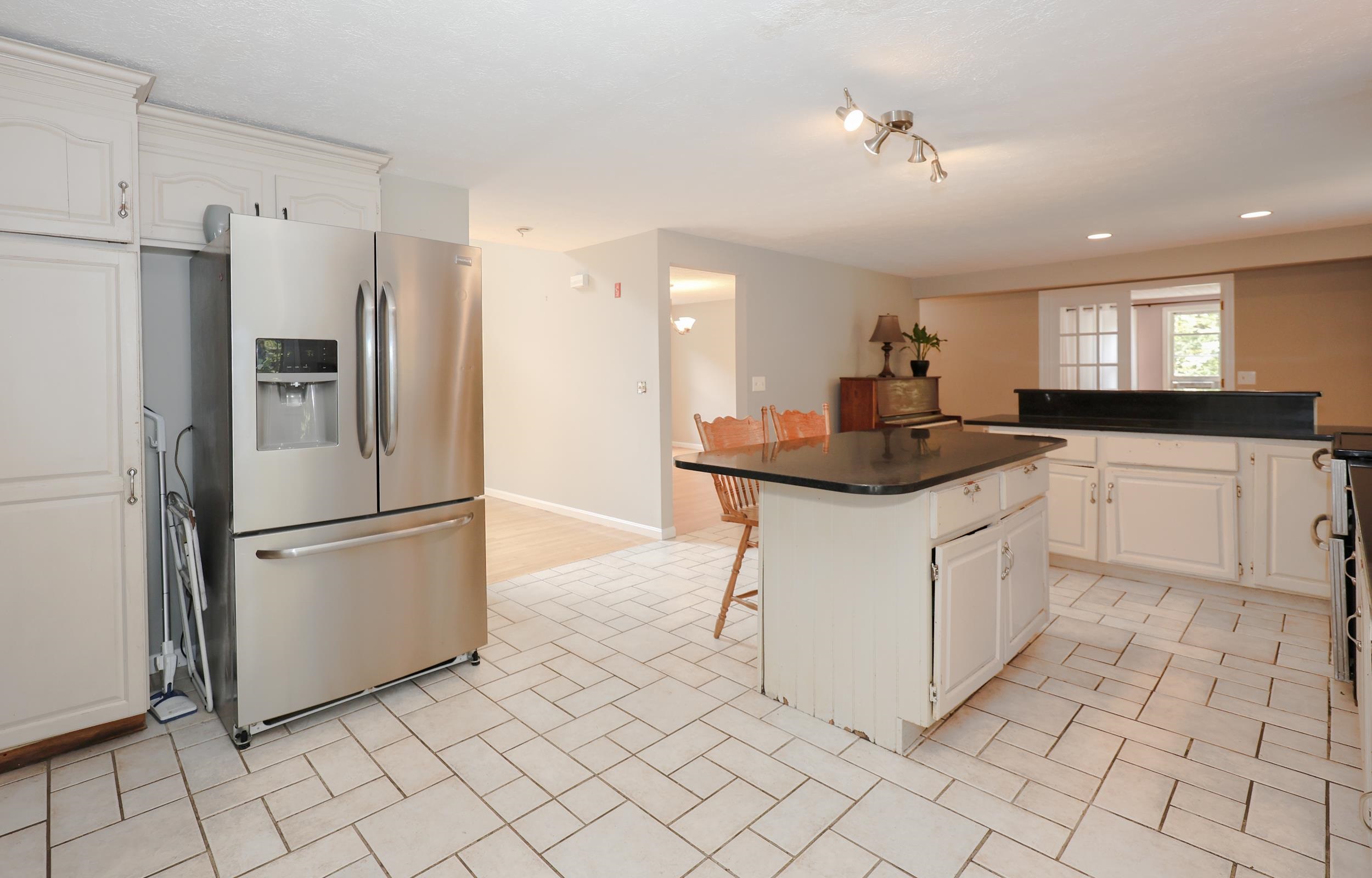 4 State Tree Circle Londonderry, NH 03053 - Photo 20 of 30