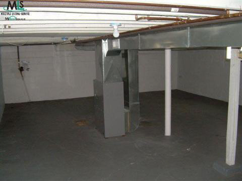 1606 Lyon Street Port Huron, MI 48060 - Photo 7 of 9 217227-6.JPG