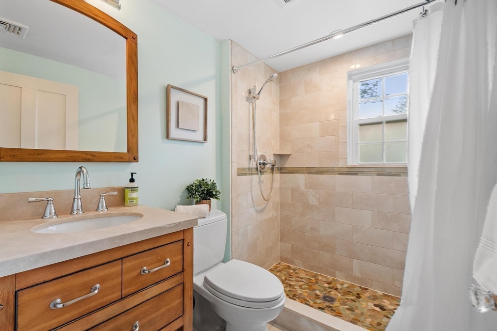 77 Centre Street Danvers, MA 01923 - Photo 33 of 41