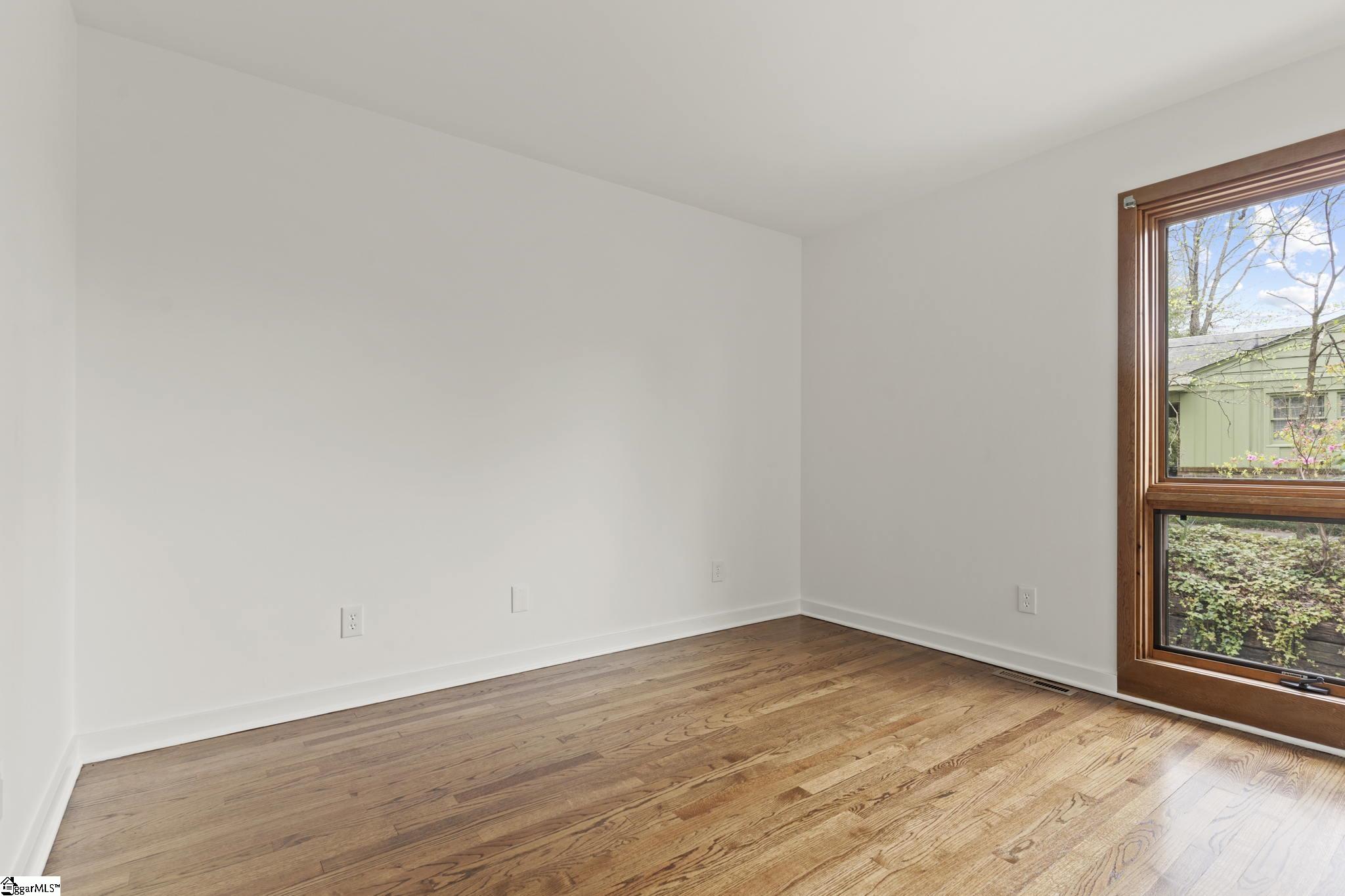 14 Kingsbury Road Greenville, SC 29617 - Photo 20 of 35 Gallery Image 20