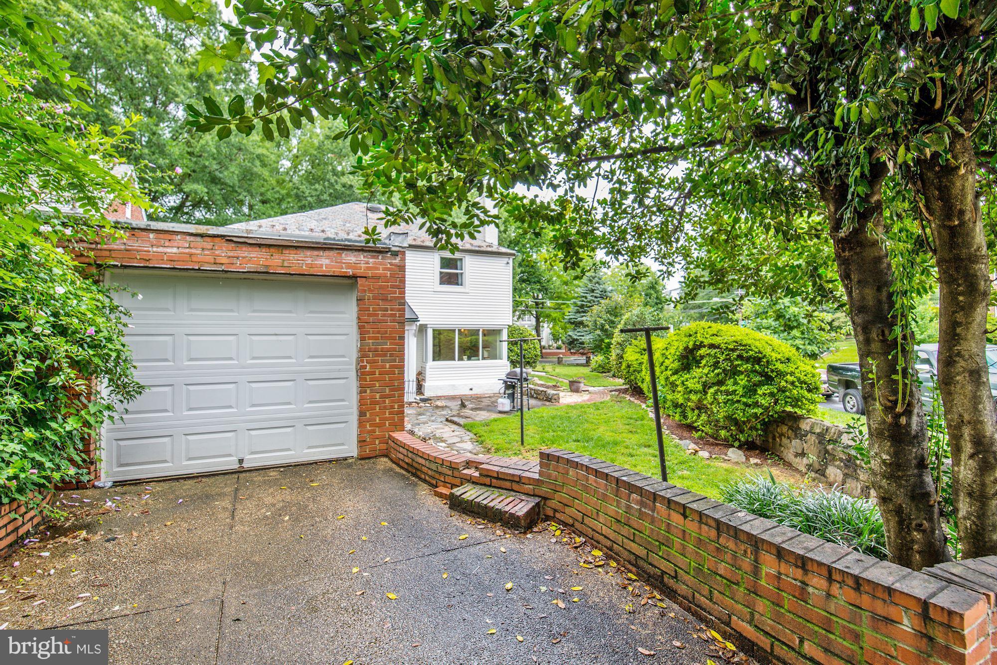 4300 Reno Road Northwest Washington, DC 20008 - Photo 21 of 22 a view of a back yard of the house