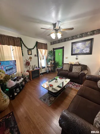 $55,000 | 1300 South Greenlawn Avenue, Peoria, IL 61605