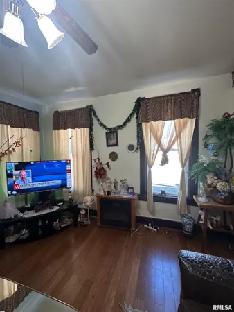 $55,000 | 1300 South Greenlawn Avenue, Peoria, IL 61605