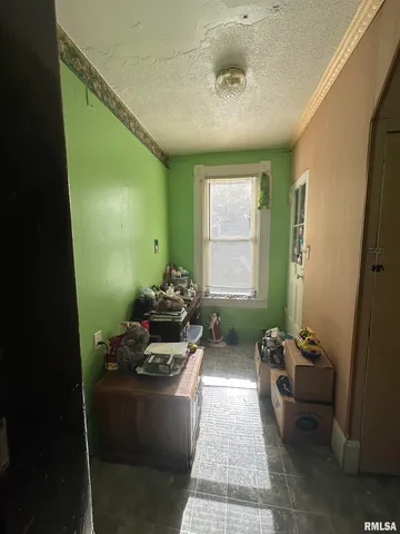 $55,000 | 1300 South Greenlawn Avenue, Peoria, IL 61605