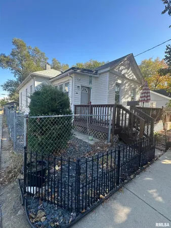 $55,000 | 1300 South Greenlawn Avenue, Peoria, IL 61605