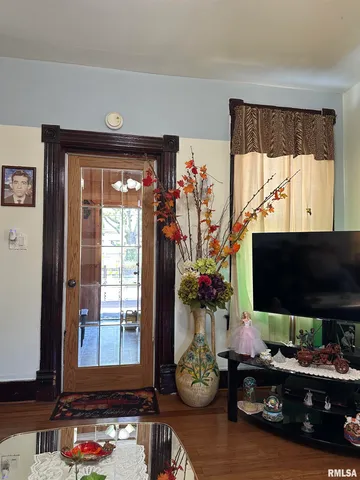 $55,000 | 1300 South Greenlawn Avenue, Peoria, IL 61605