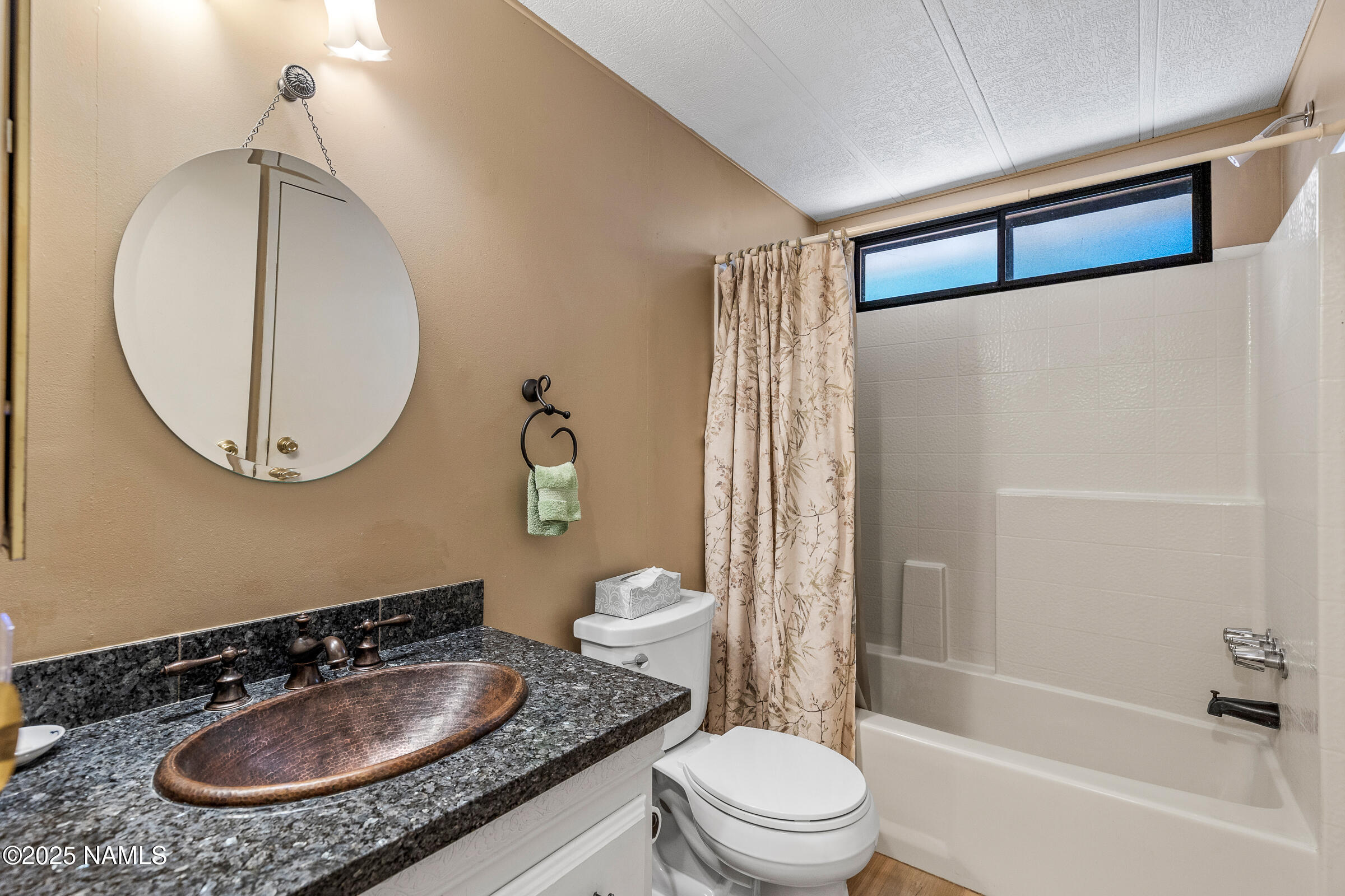 2401 West Rte 66, Unit 55 Flagstaff, AZ 86001 - Photo 23 of 26 Guest Bath