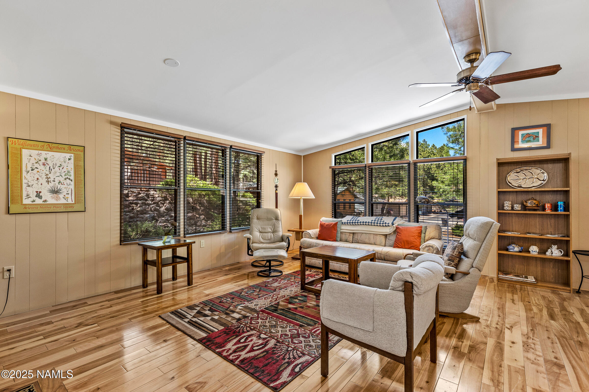 2401 West Rte 66, Unit 55 Flagstaff, AZ 86001 - Photo 9 of 26 Living Room