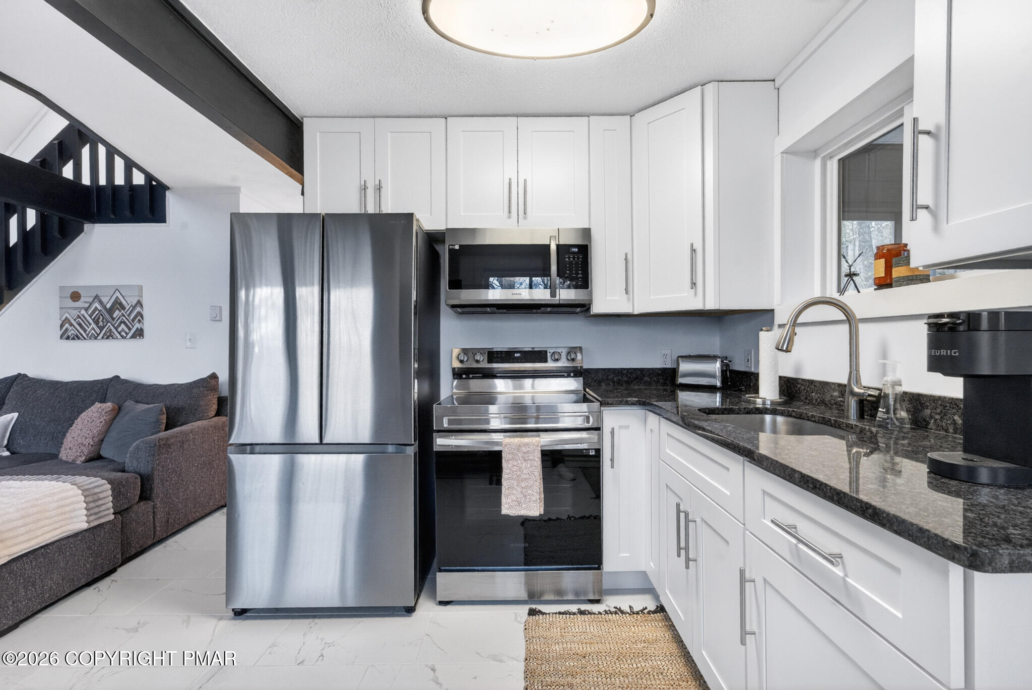 3166 Cherry Ridge Road Bushkill, PA 18324 - Photo 12 of 43 Kitchen