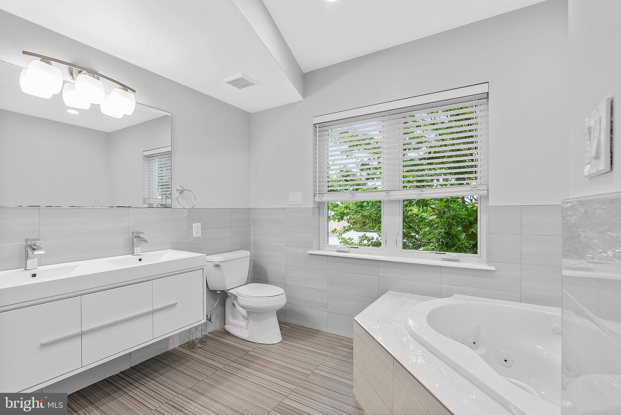 1510 Manton Street Philadelphia, PA 19146 - Photo 33 of 39 Gallery Image 33