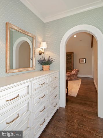 $5,000,000 | 203 Carrwood Road, Great Falls, VA 22066